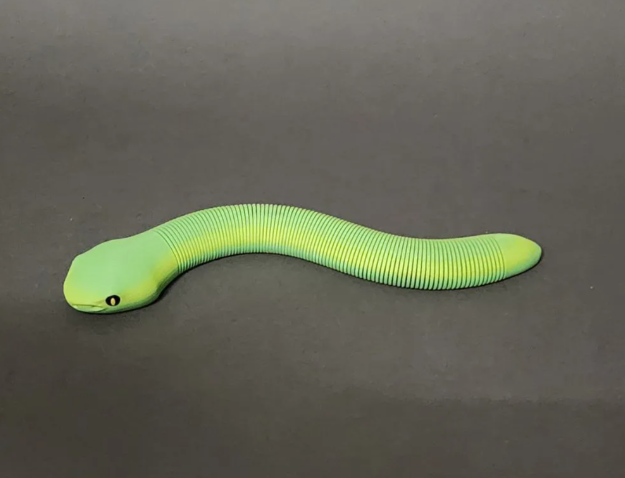 Cobra de Mola Fidget Toy